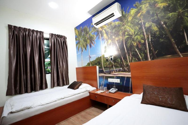 เรน ฟอเรสต์ โฮเต็ล Hotel กัวลาลัมเปอร์ ภายนอก รูปภาพ